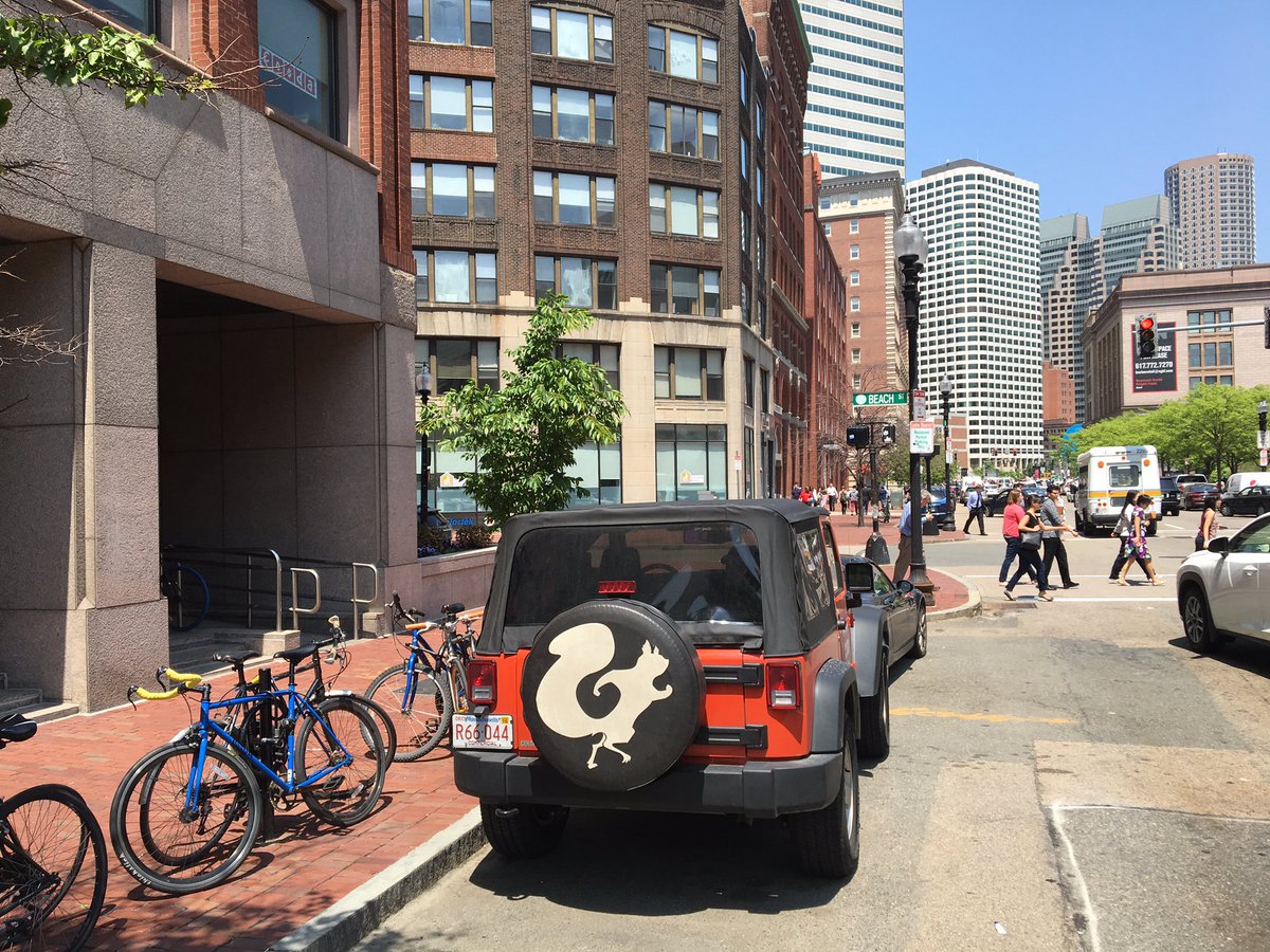 MightySqrl's tweet photo. Squirrel mobile spotting on Atlantic Ave π #squirrelmobile #mightysquirrel https://t.co/QEWd6sidjA