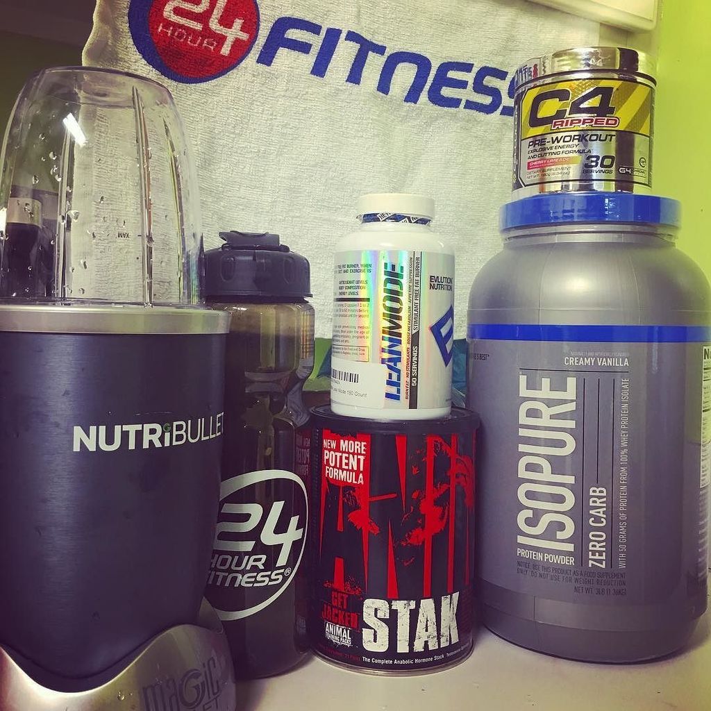 NUTRiBULLETFans's tweet photo. We all got what works for us. This is my starting 5. #nutribullet #animalstack #leanmode #fatburner #c4ripped #isop… https://t.co/wjG8vhFswg