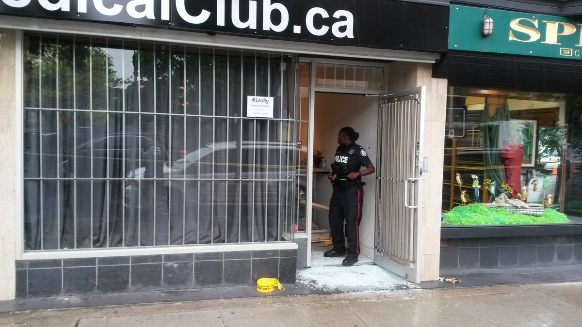 croakelixir's tweet image. Bust at the medical club on Danforth. Notice the broken glass. #ProjectClaudia
