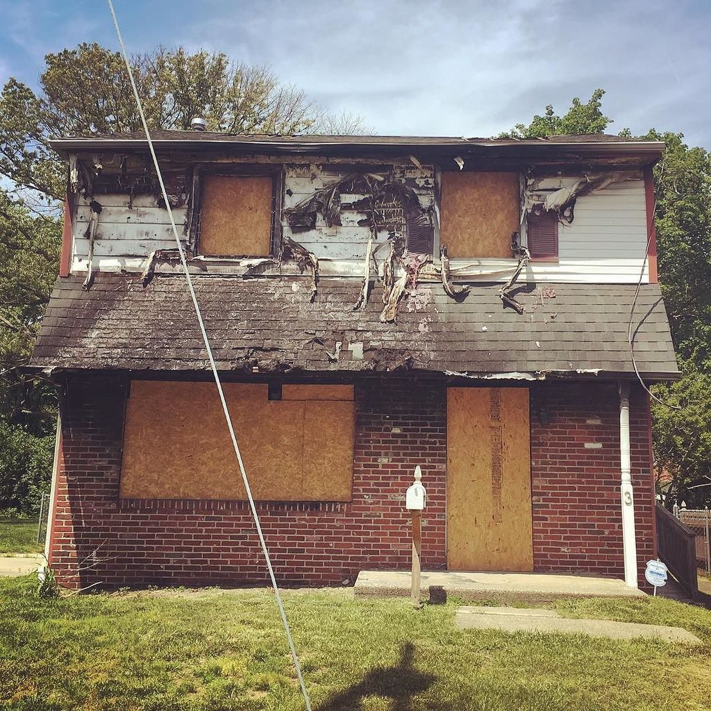 McLeanTeamHomes's tweet photo. Shopping with an investor today... #adventuresinrealestate #realestate #fixerupper #needsaโฆ https://t.co/hd27jDBa6a https://t.co/bAu32IXkEj