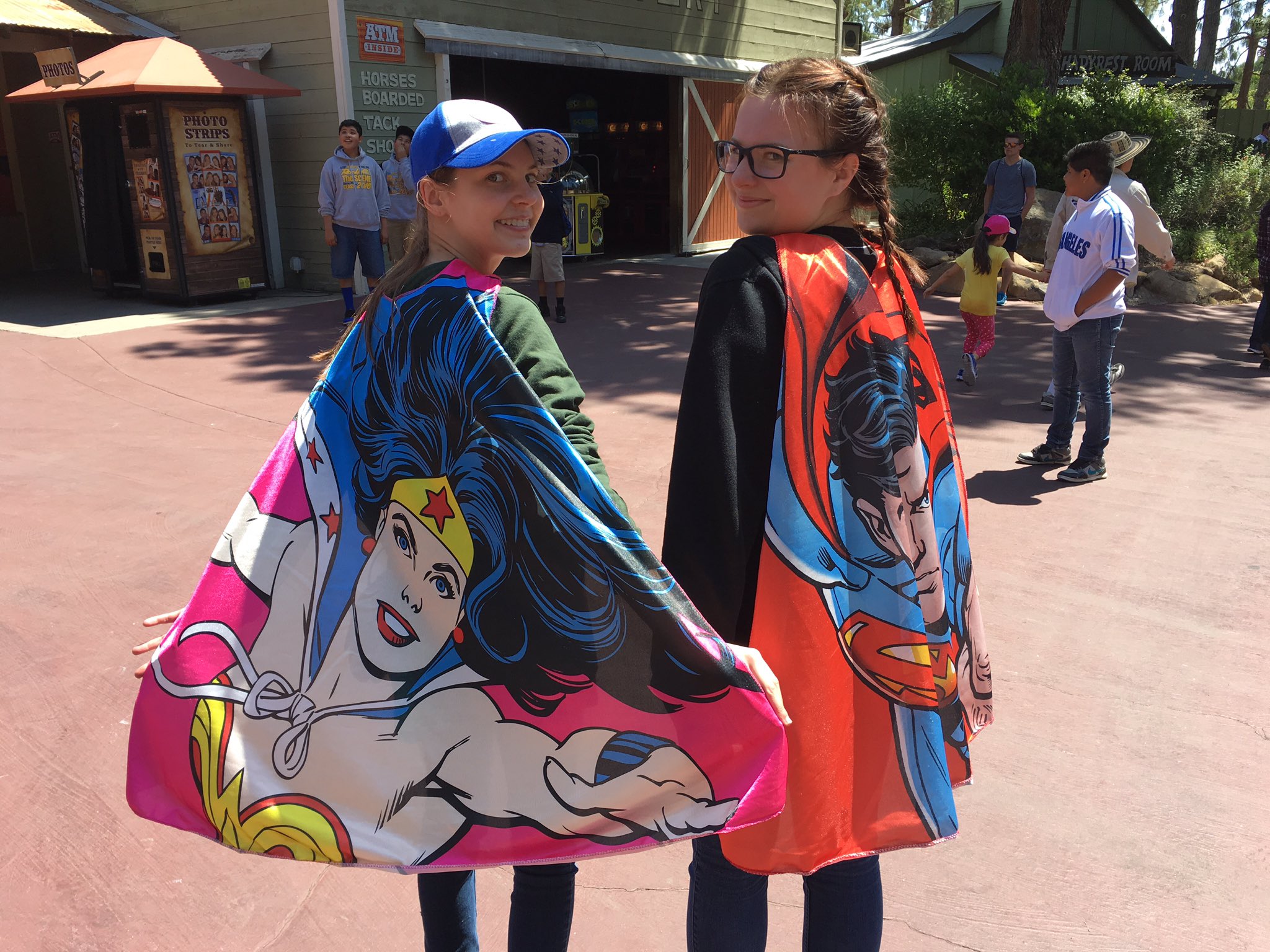 Kaitlyn Dias desktop Wallpapers