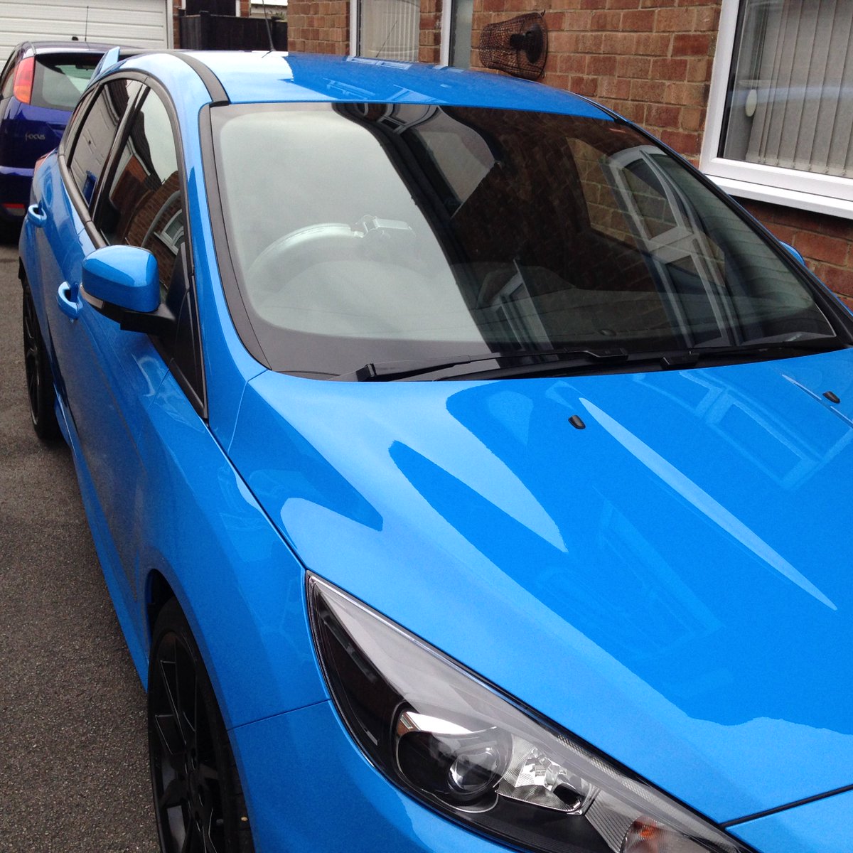 JoJoStaffiemum's tweet photo. Huge thanks to Arun @atd_detailing my Mk3 #FocusRS finally looks like a shiny new car! Photo doesn't do this justice https://t.co/7MLTdqpwXn