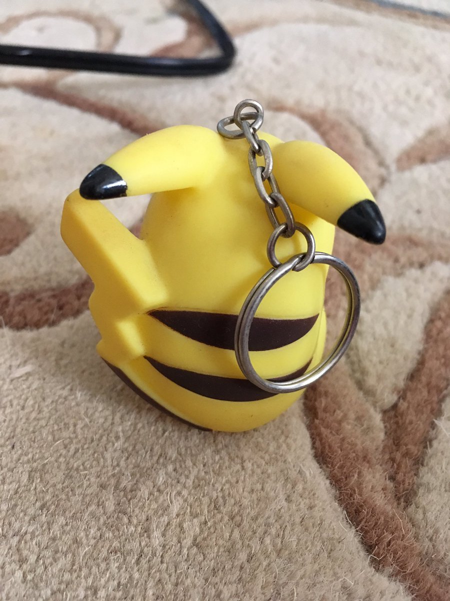 jshrimpers's tweet photo. More garage sale stuff.... #Pikachu? Is that you? Are you ok? WHO ARE YOU?! #Pokemon #Derpachu https://t.co/EJH9p4lLNm