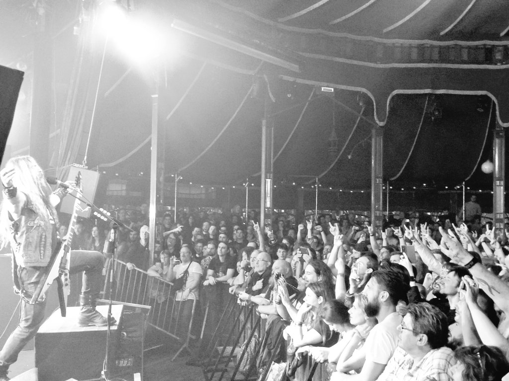 joS2B's tweet photo. BLS #FrenchChapter tonight ! @ZakkWyldeBLS @BarbaranneWylde @CabaretSauvage https://t.co/sLMKJtonMK
