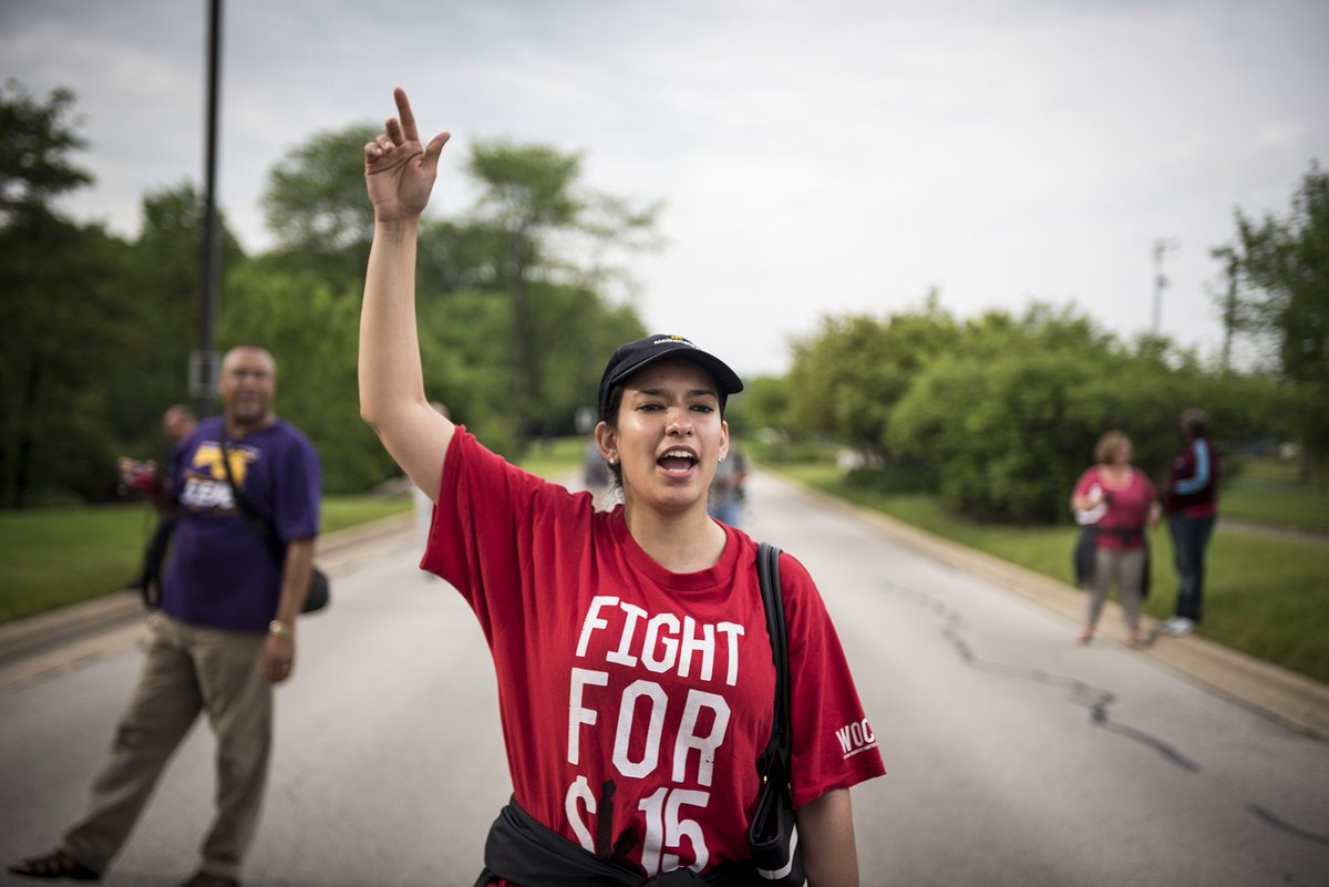 chifightfor15's tweet photo. Who marched/occupied this week? Black and Latinx womxn in the #FightFor15 for our families|communities|liberation https://t.co/PcWth0DiIP