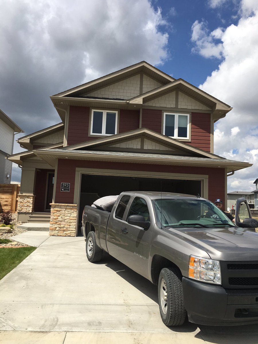 Big thanks to <a href="/StranvilleLivin/">Stranville Living</a> for helping me and <a href="/Zigs91/">Mike Zgraggen</a> buy our first house!