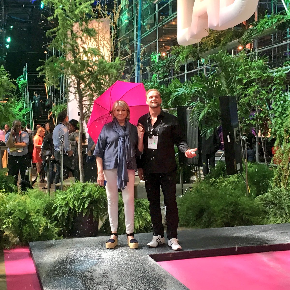 c2montreal's tweet photo. Wouldn't you love to be under this umbrella brainstorming with @MarthaStewart and @WillTravis? #c2m16 #c2labs https://t.co/MNQnnKHYV0