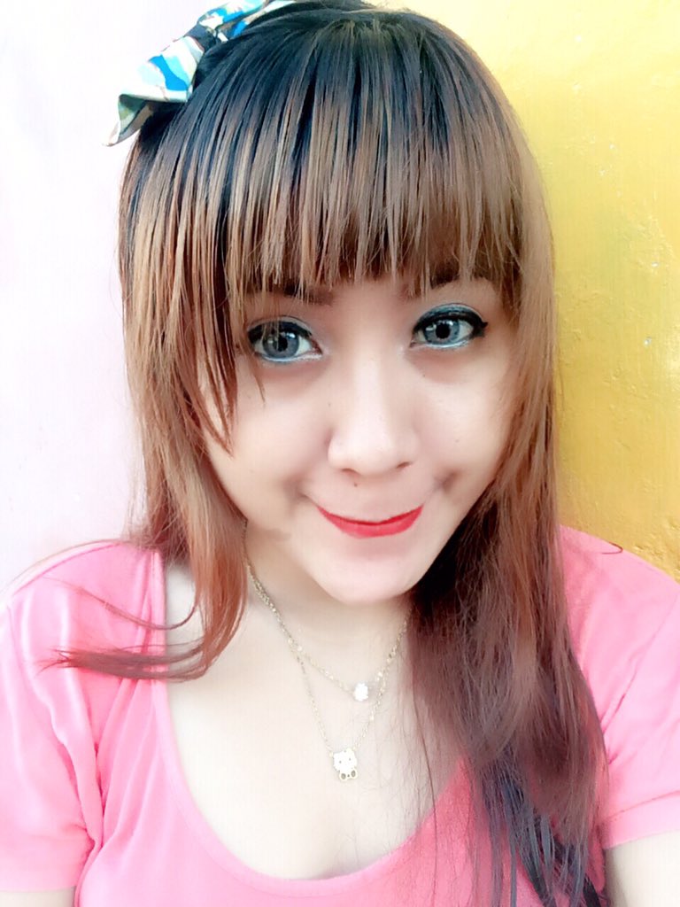 @Retweet_Selfie @selfiegenics <a href="/CewekSelfie/">Cewek Narsis♡ B)</a> <a href="/BidadariSelfie/">Bidadari Selfie I♡U</a> ✌🏻️