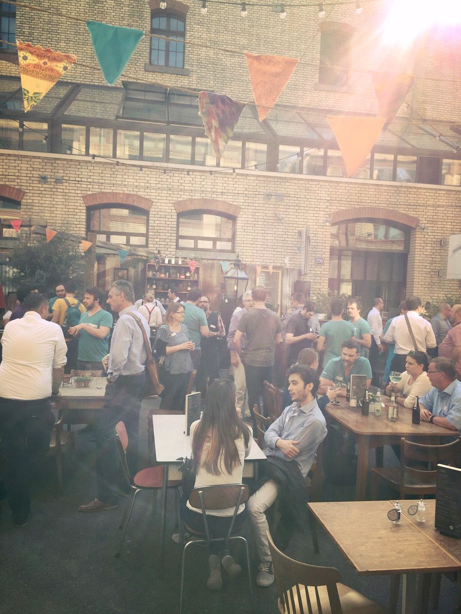 bernhardpompey's tweet photo. the 1st of two event days for #siroop. great atmosphere. great set up. #avantgarde #proudaboutmyteam https://t.co/UdNvlbVq3P