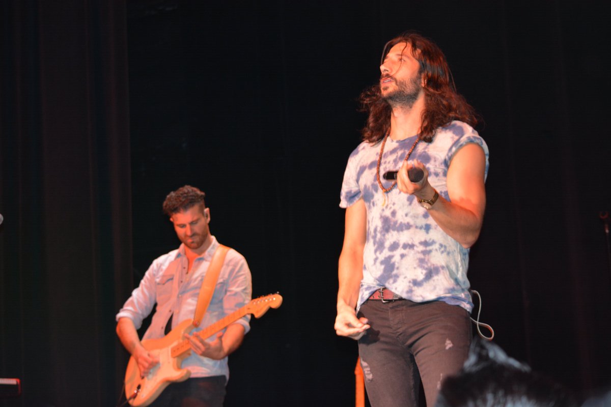 MichelleAntilla's tweet photo. #WMTLiveBetter @ournameisMAGIC in the house. #walmartecommlife #teamwalmart https://t.co/QSbimEF9X4
