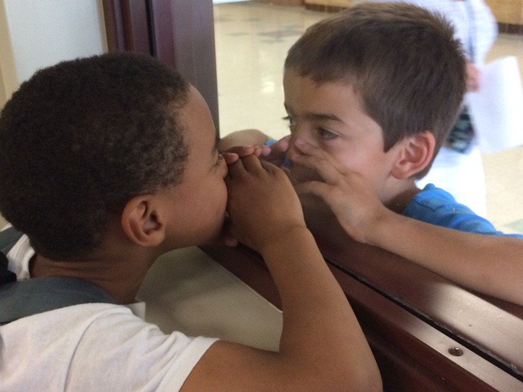 A2Haisley's tweet photo. Window talk! Let's have play date after school!  #a2haisley#a2schools#haisleyfriends https://t.co/gIlFNlOzHb