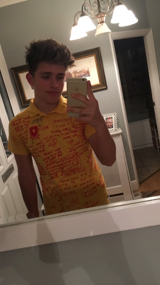 CharlieJones's tweet photo. This is my year six t-shirt from primary school. I was ten. I'm almost old enough to drive and its fits better now😂 https://t.co/03Ezbzi79v