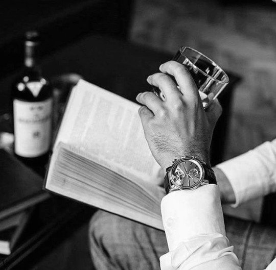 Drinking and Reading !!