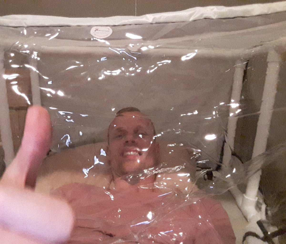 dennislicht's tweet photo. Good first impression of the smallest altitude tent we have! Blog will follow! #elevateyourworkout #blmaltitude https://t.co/wenDX3lAxv