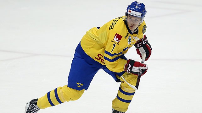 Canucks's tweet photo. #Canucks sign defenceman @tom4nilsson to a one-year, two-way contract.

RELEASE → https://t.co/tS9lC6XZ7h https://t.co/tFMt3iLZPd
