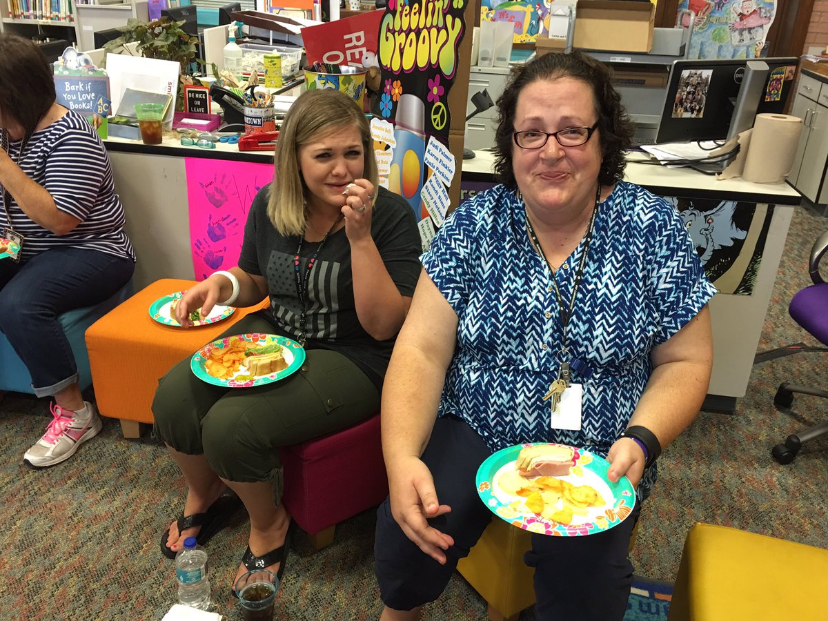 TowerPrincipal's tweet photo. Thankful for another EOY! @HardinBurk @burkburnettisd https://t.co/vrGURg7BM0