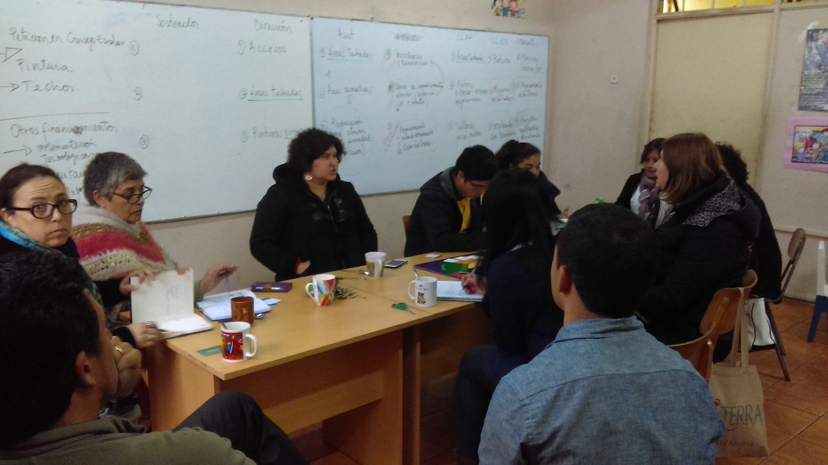 ColFdo's tweet photo. Felices trabajando en #ConsejoEscolar # Quilpué #MovámonosPorLaEducaciónPública https://t.co/eolOm49Twz