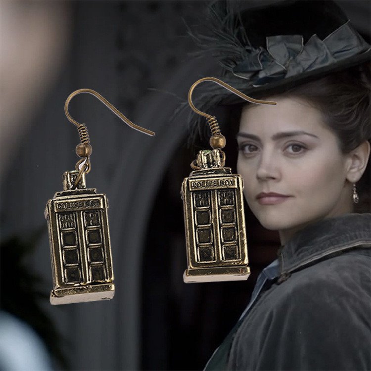 hypergeekstuff's tweet image. #free Doctor Who earrings? Surely not??? Oh yes... bit.ly/1VJmAvZ better hurry...