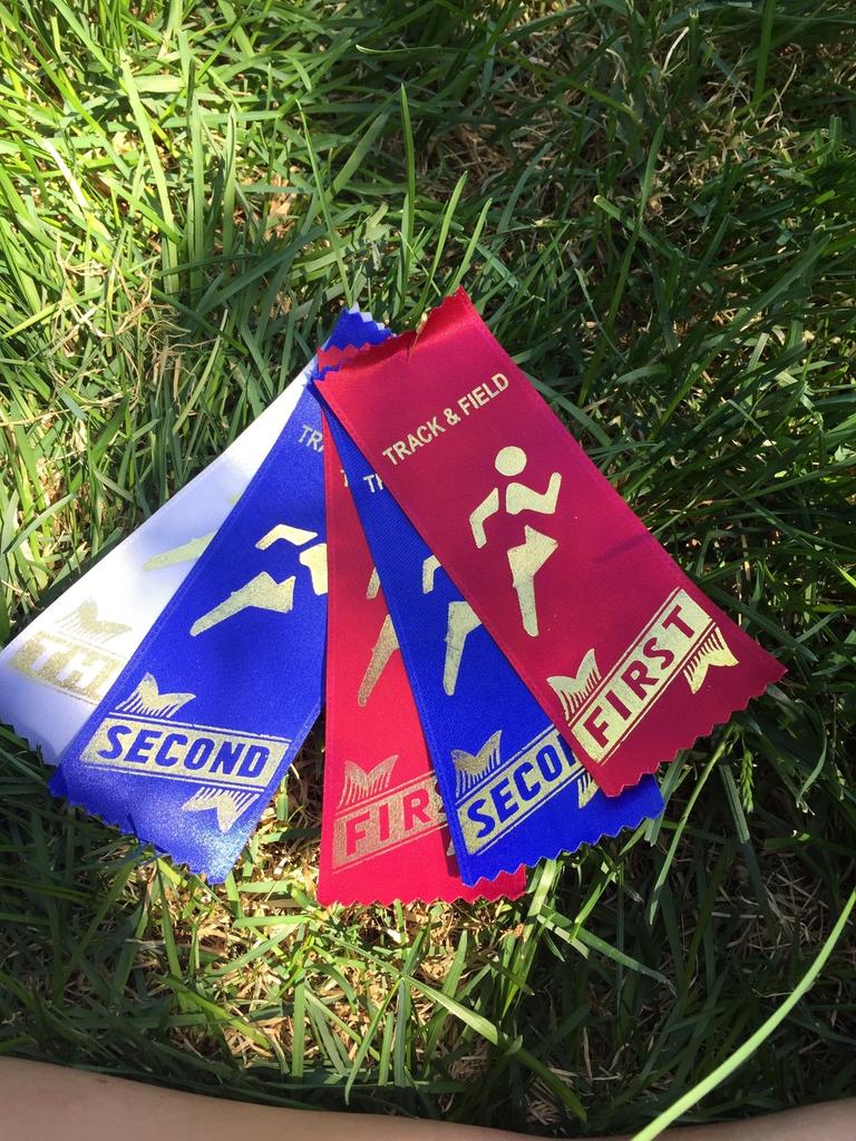 XFKEV's tweet photo. That's my girl☺👍👌
First Track and Field #Kindergarten https://t.co/8oJNUUJduj