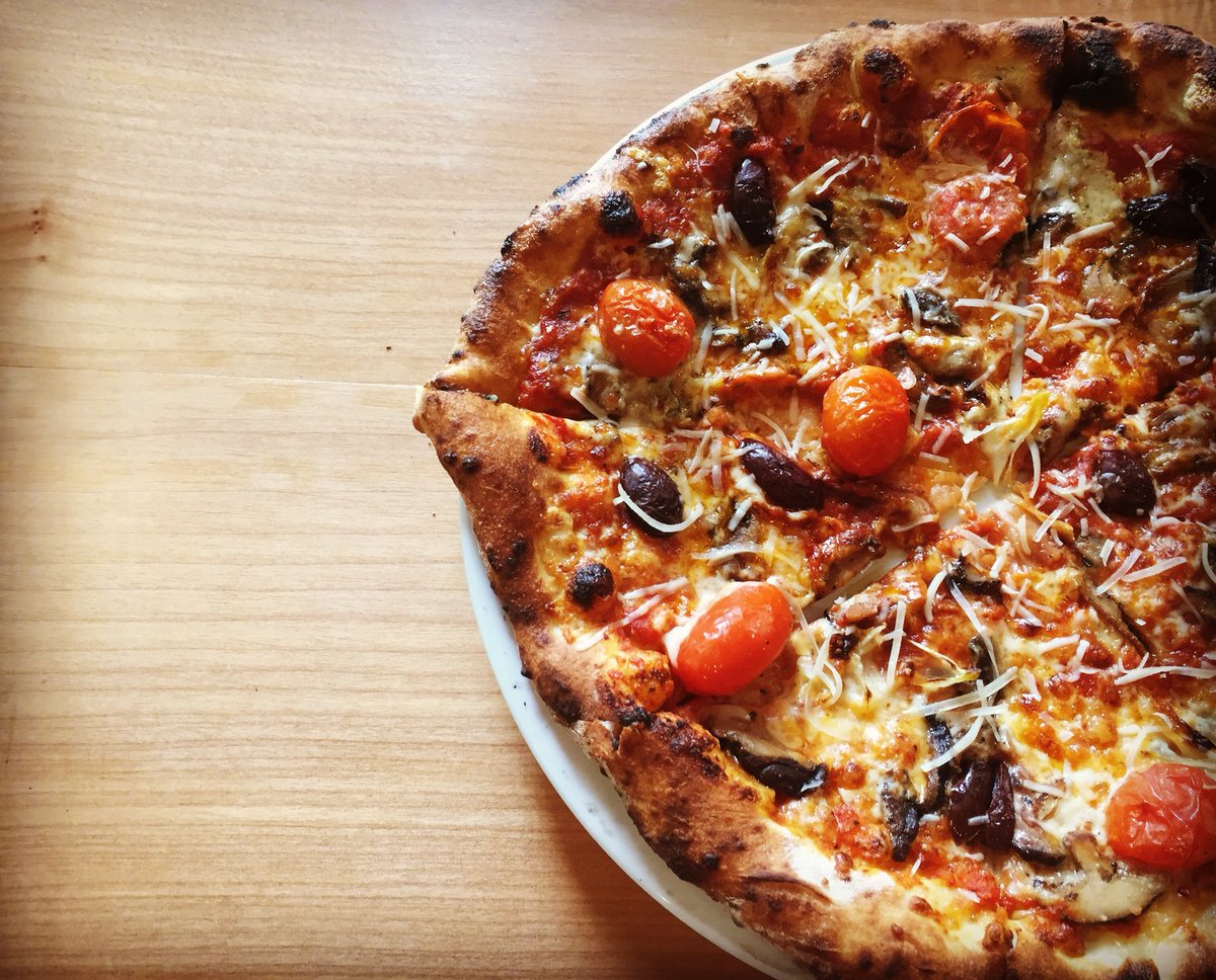 PiattinoPDX's tweet photo. #tbt to our custom created pie! #pdxeats https://t.co/j5pATnWDuG