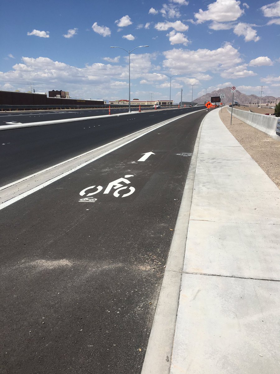 ronfloth's tweet photo. Kudos out to City of Henderson for the new raised Cycle Track on Stephanie ! @RTCSNV @nevadadot https://t.co/UyvhbnbAMd