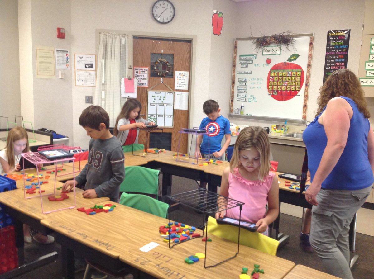 SBaitz's tweet photo. Using shapes making stop motion videos. #greatdayoflearning https://t.co/TPQ2IXmnep