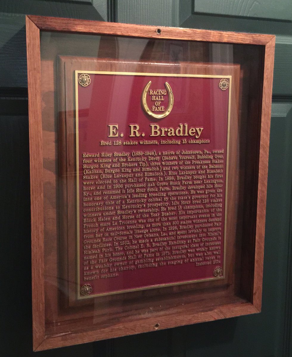 raypaulick's tweet photo. E.R. Bradley's saloon in West Palm Beach features a plaque from the @nmrhof &amp; other neat racing memorabilia https://t.co/H6UNN21yzi