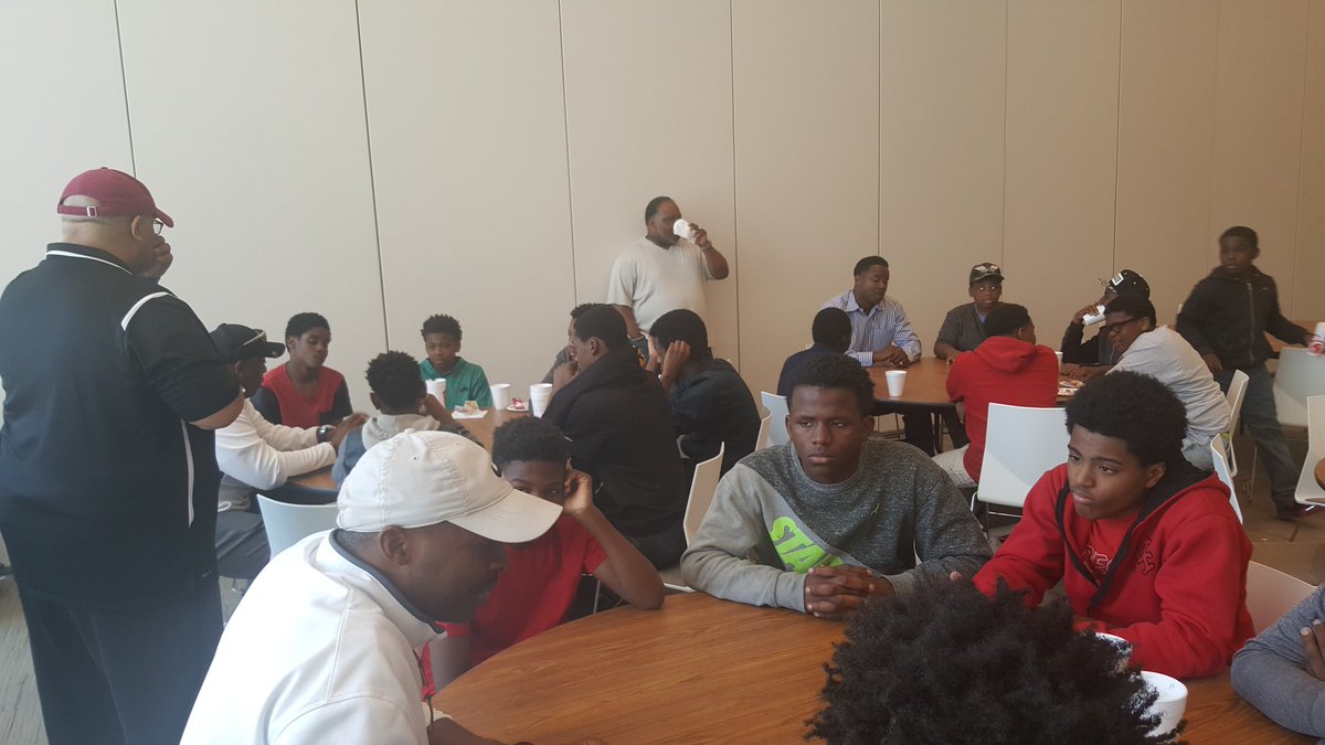 Tilton's brightest young men get words of  encouragement from former Bears pro football players and Ray McElroy