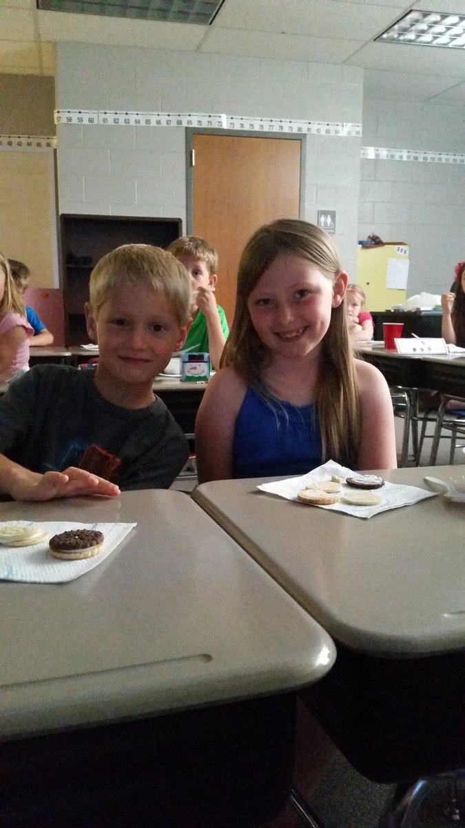 fearonsfirsties's tweet photo. Last week of school .... https://t.co/f0V2tiXb92