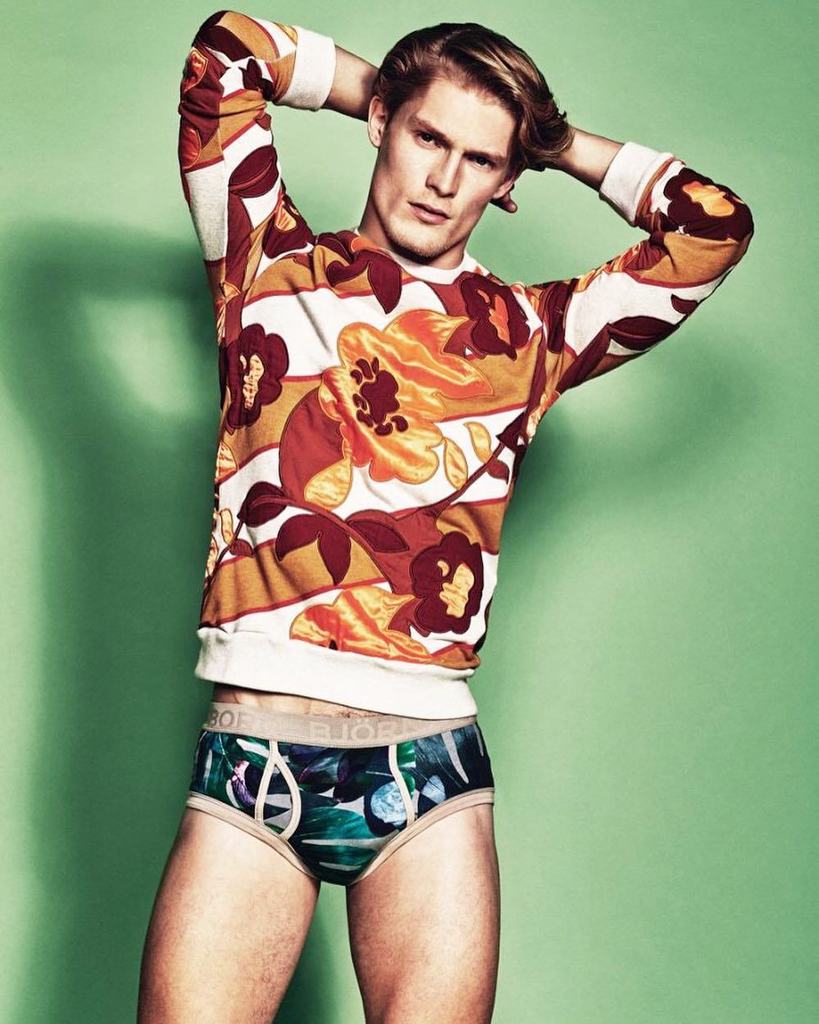 #FordMen's <a href="/harrygoodwins/">Harry Goodwins</a> gets kitsch in a new editorial for <a href="/thefashionisto/">The Fashionisto</a> shot by @markcantdotcom &amp; styled by <a href="/g/">Senator Greg Leding</a>…