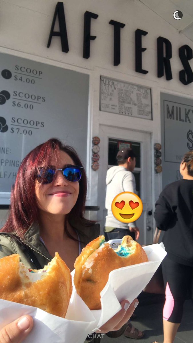 ElloSteph's tweet photo. I'm happy here because that's ice cream inside a donut. I'll be even happier if you watch my YouNow today at 5 PST https://t.co/dZXoWydcEa