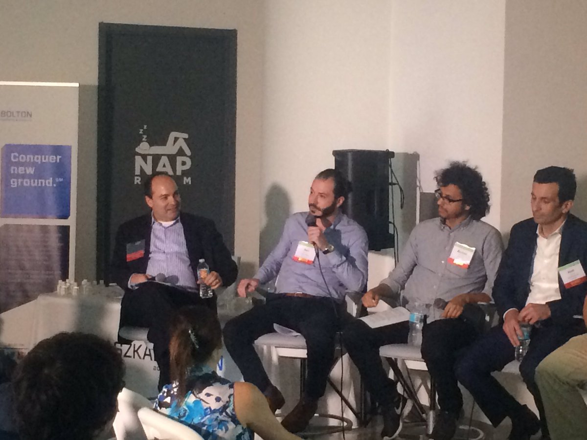 TweetsbyMatt's tweet image. @SoFlaTech #evolutionofcoding discussion @skulthm of @MDCollege talking hacking @cs50xMiami