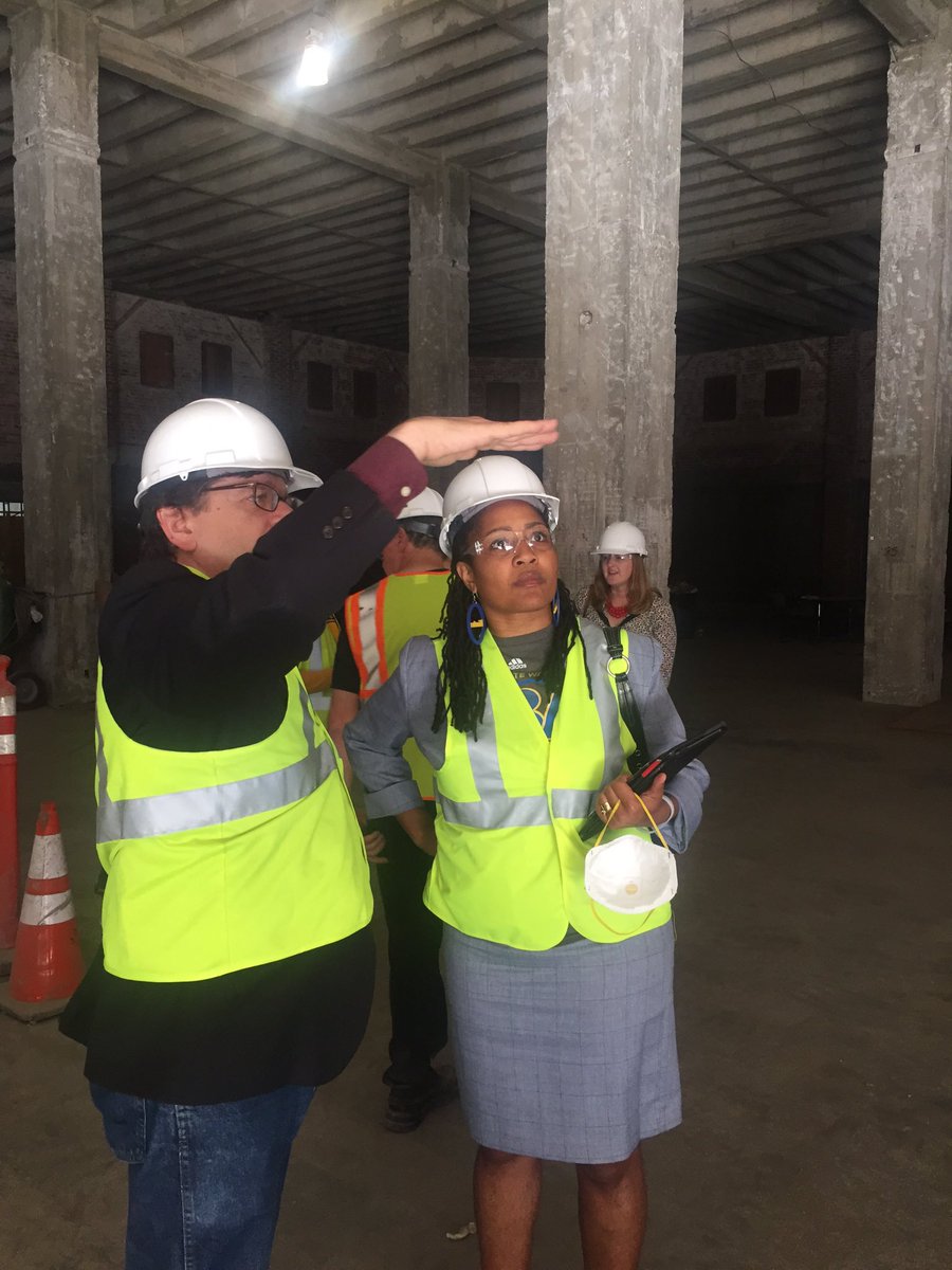 ShondaScott360's tweet photo. All in days work #sneakpeek @Uber #OaklandHQ tour @LynetteGM #team360 #lanepartners https://t.co/ELpmJApc7Y