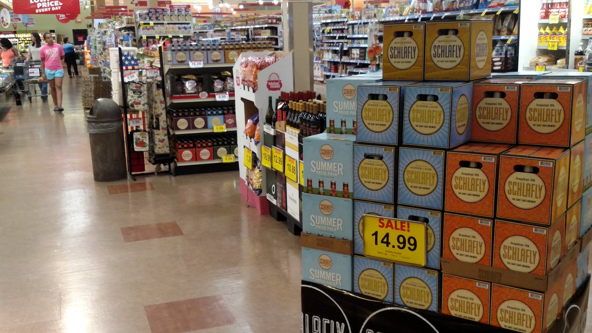 Dean_Brogdon's tweet photo. Head over to @SchnuckMarkets #SpringfieldIL for all your @Schlafly #Beer for the holiday ! #PatioPack #Cheers https://t.co/gBDoQsLLb8