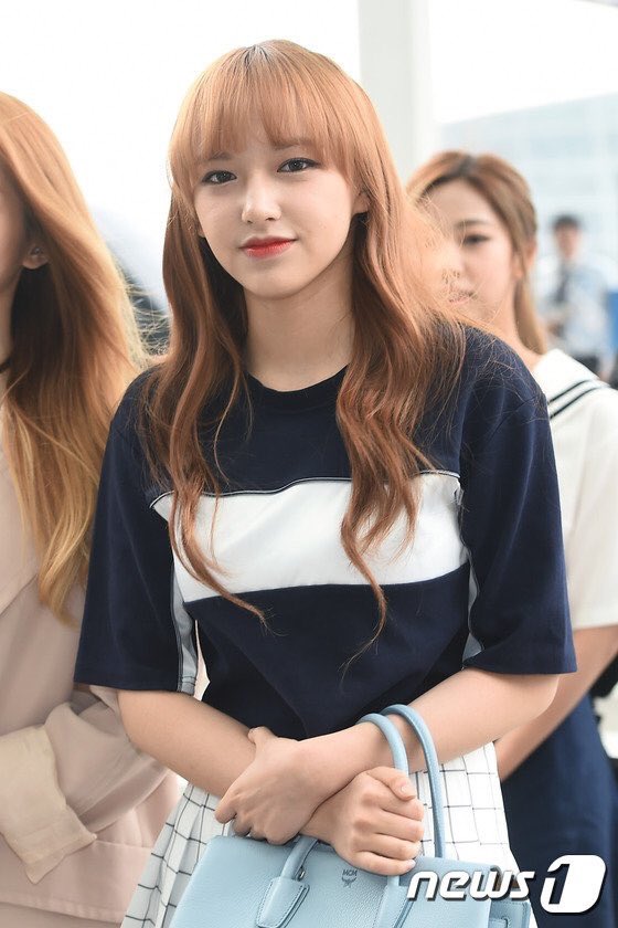 CjaynAfVAAAlw9v.jpg:large