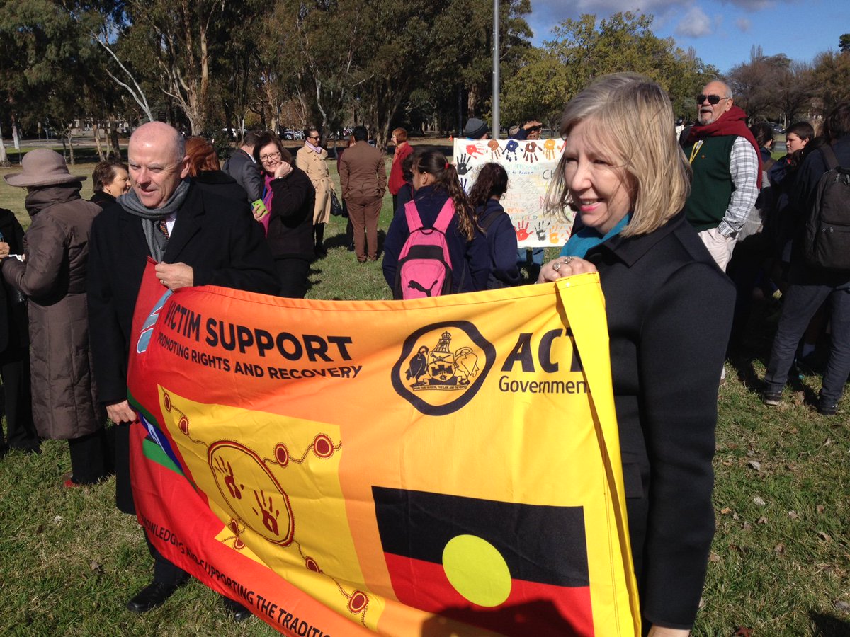 ACTHumanRights's tweet photo. Huge thank you to all who came together with @ACTHumanRights and @ACT_VOCC for Sorry Day Bridge Walk today #winnunga https://t.co/DsGdE9DZAI
