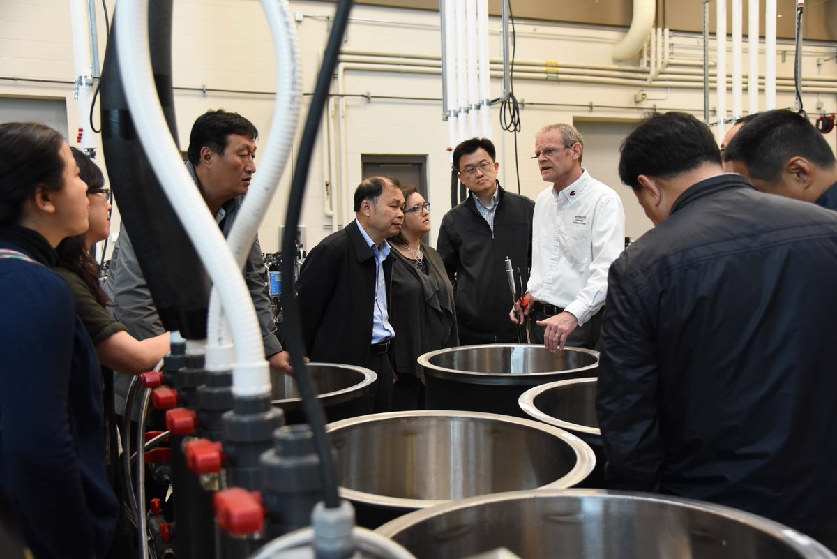 WSUTriCities's tweet photo. A Chinese delegation toured the @WSU #WineScienceCenter, learning about the advanced equipment & WA wine industry https://t.co/XgBpRebZKC