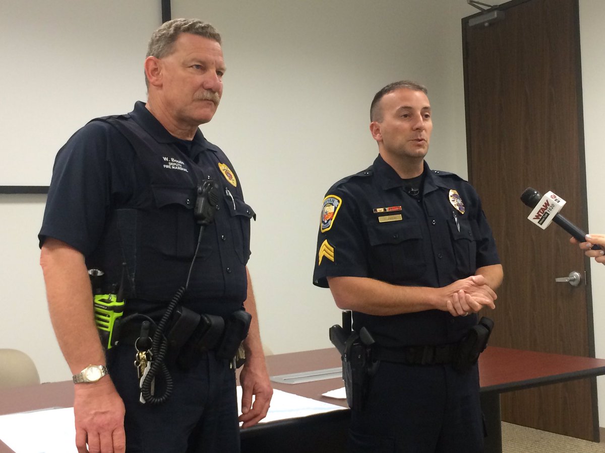 James and Bouse: the biggest obstacle to first responders now is people continuing to drive around. #tornado #bryan