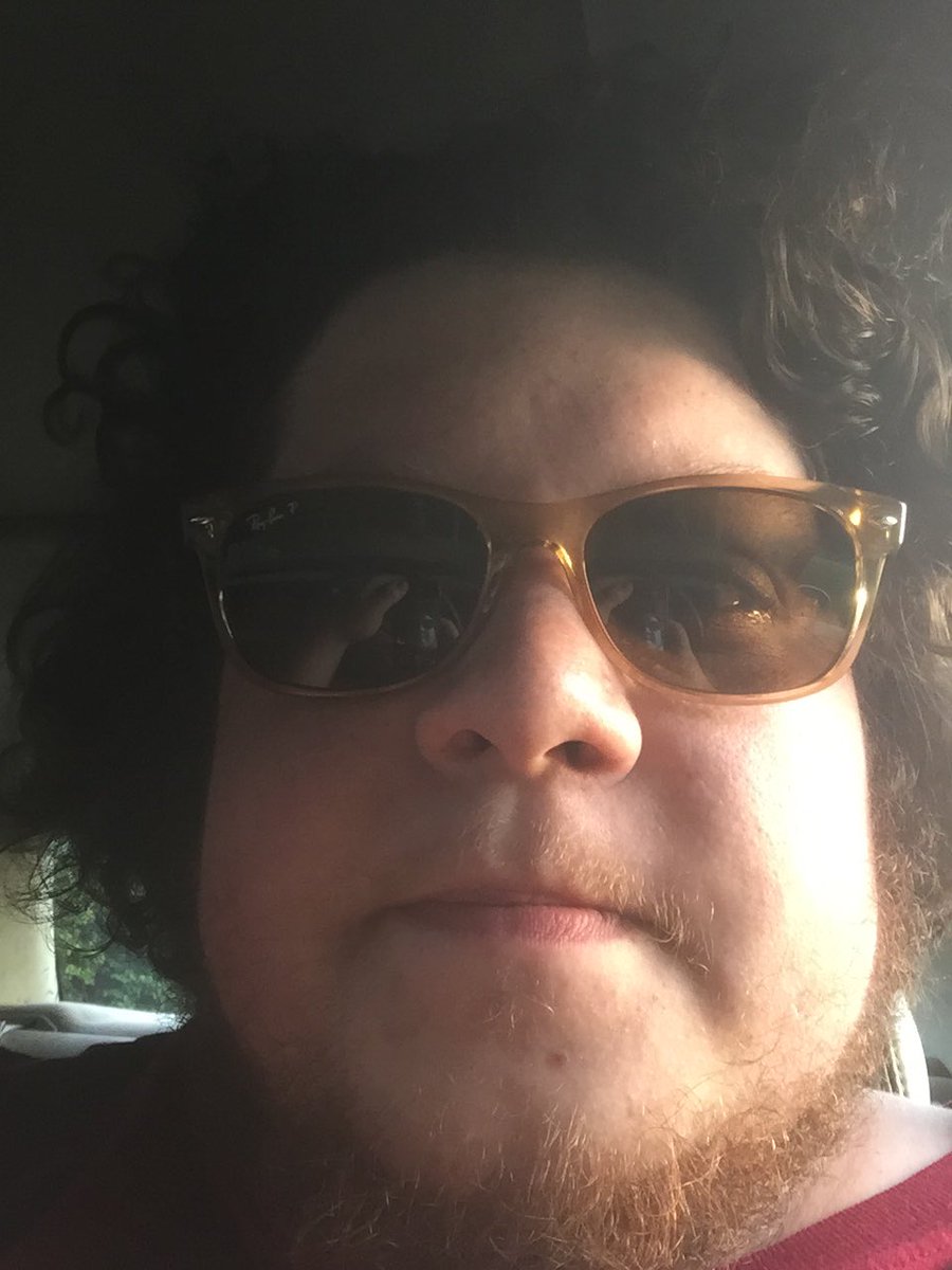 MajorTomHeuchan's tweet image. Apart of the ray ban family. #amicoolnow?