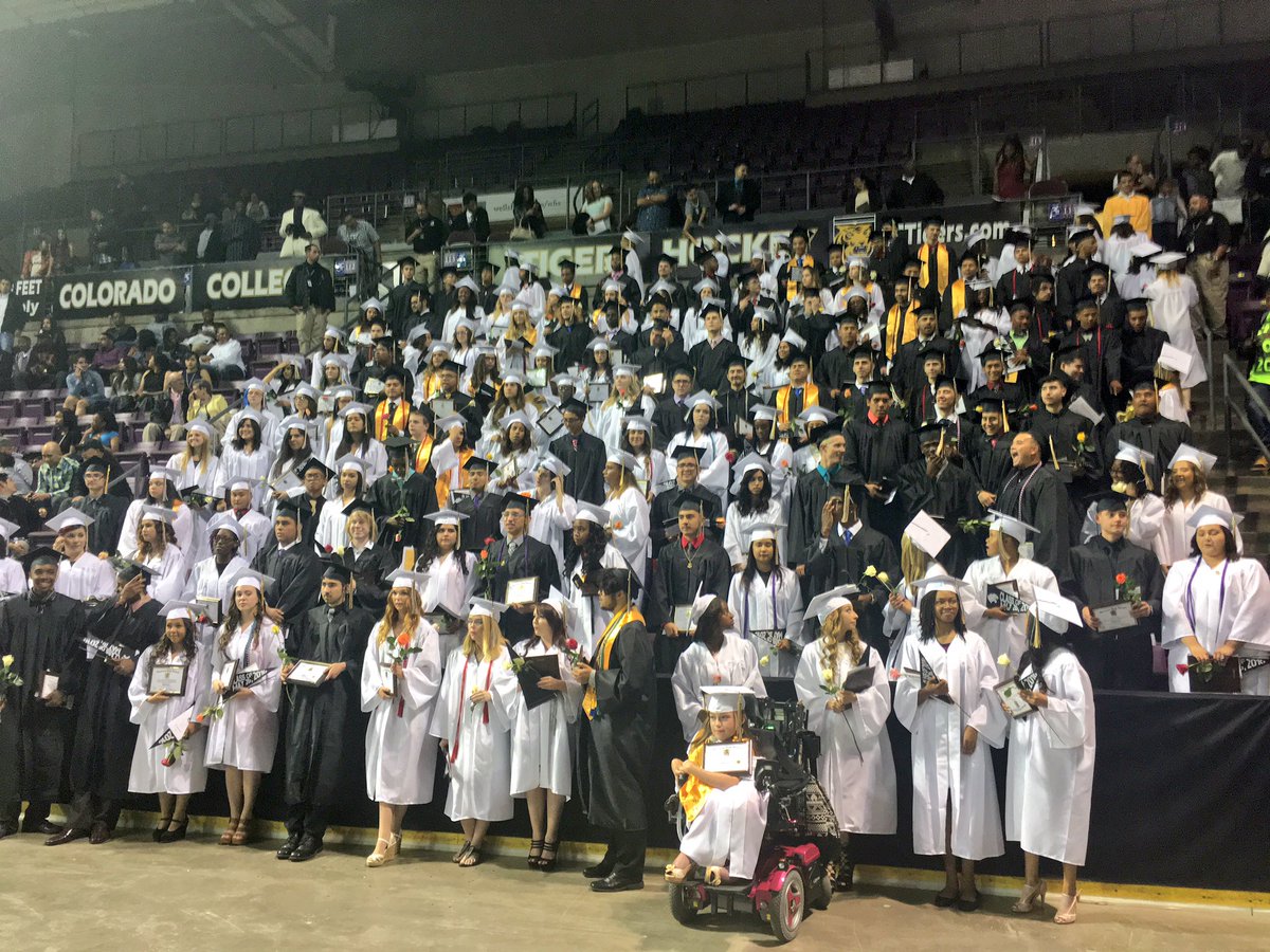 christinealyle's tweet photo. Congrats class of 2016! 100% of D2 grads were accepted to college! #HSD2 #remarkable https://t.co/yd32dmqkdC