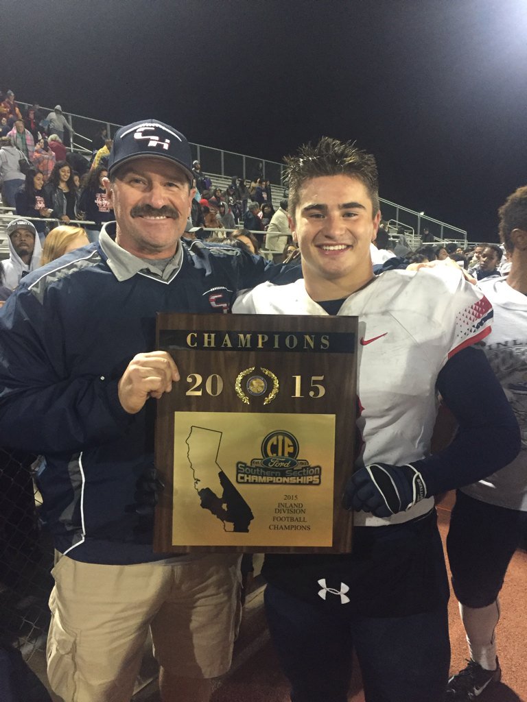 rpmercury6's tweet photo. Congrats and thanks for the memories! Good luck with love from your uncle! #Hawks2016 https://t.co/z7lYsfhIoE