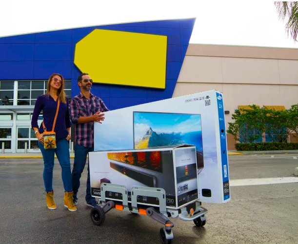 Indiegogo's tweet photo. .@erovrusa transforms 10 different ways to carry whatever life throws at you: https://t.co/oIby9O8p7r #TechThursday https://t.co/l2vcCZ8Lyc