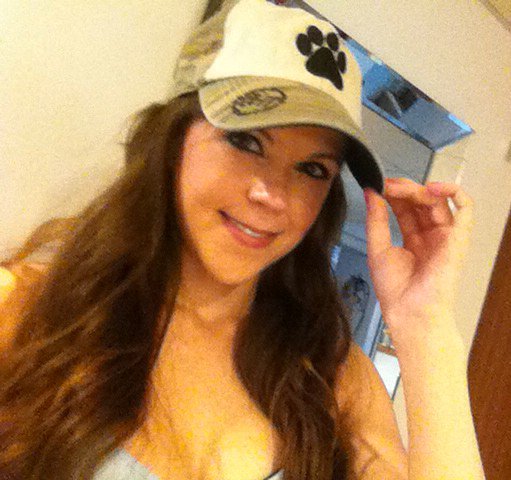 ashleyalaffin's tweet photo. Thank you @AudreysAngels for my hat! Buy one to help vets who need service dogs @SupportOHT #TheMaliaProject https://t.co/TN0weTz5ir