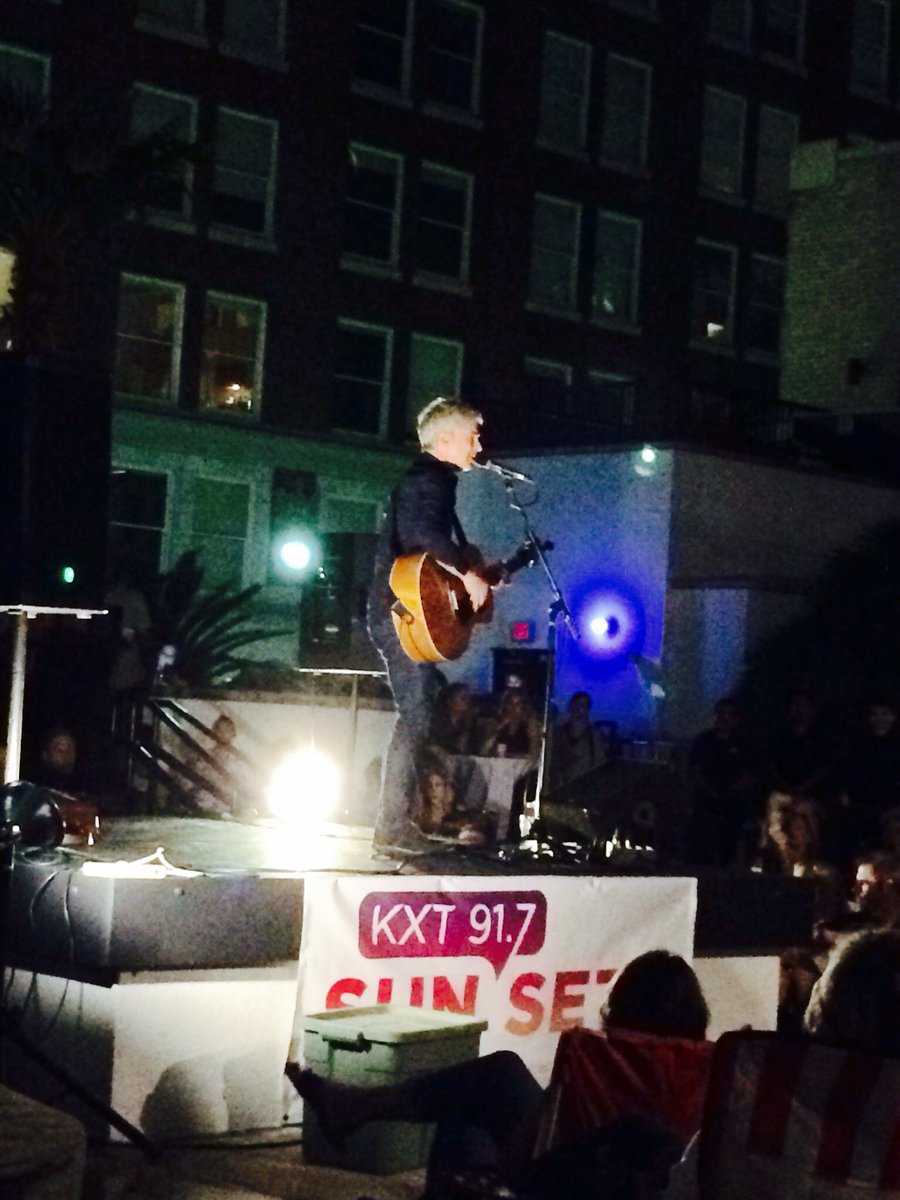 amgessel88's tweet photo. Such a nice night for KXT Sun Sets! @kxtradio @Do214 @KUTX https://t.co/z70UNzGdDg