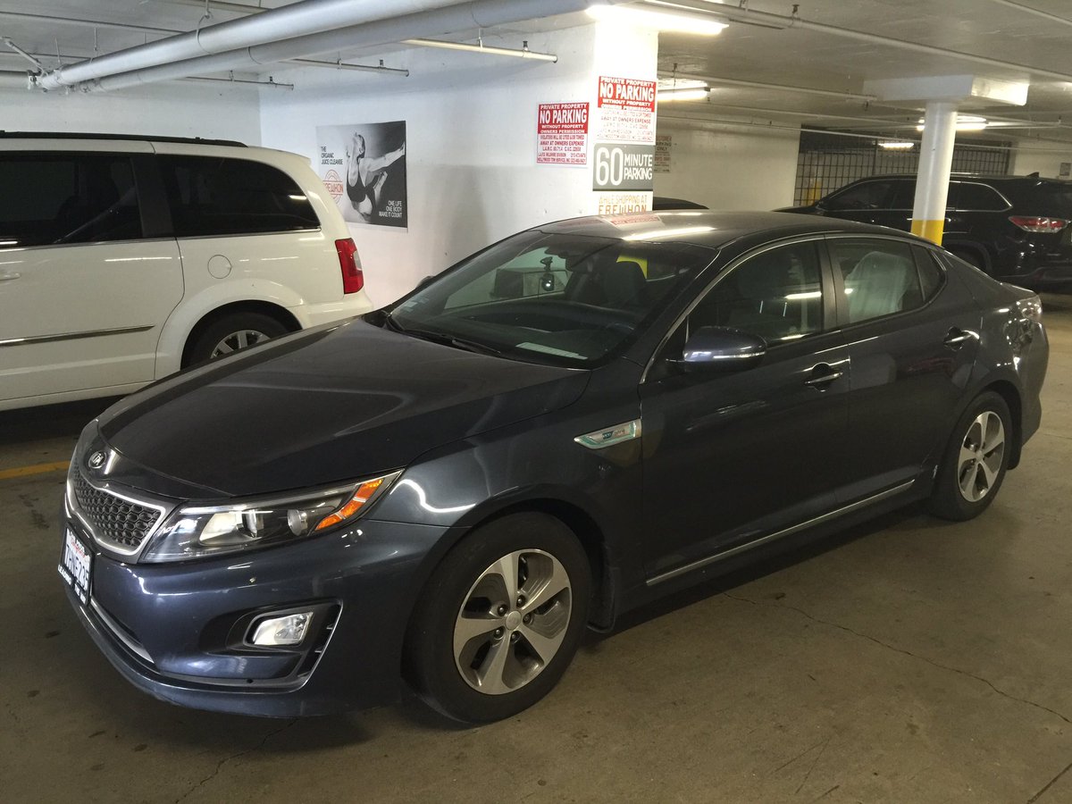 djadiell's tweet photo. @AskLyft             abourkab@gmail.com.                      2014Kia Optima 7hne235 can u update my profile thanks https://t.co/rhR1rcn5ur
