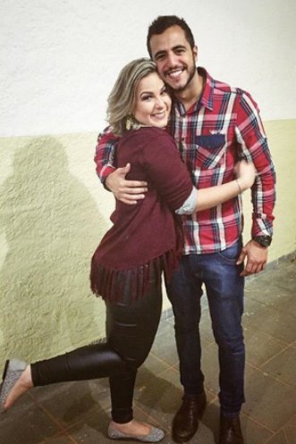pimentaraiz's tweet photo. #meusamores #tofelizpracaramba https://t.co/nUNyaLdMf3