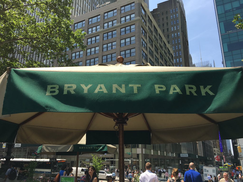 PaulMilunec's tweet photo. 88° &amp; Sunny in @bryantparknyc today. #NYC https://t.co/QsdgwryuvV