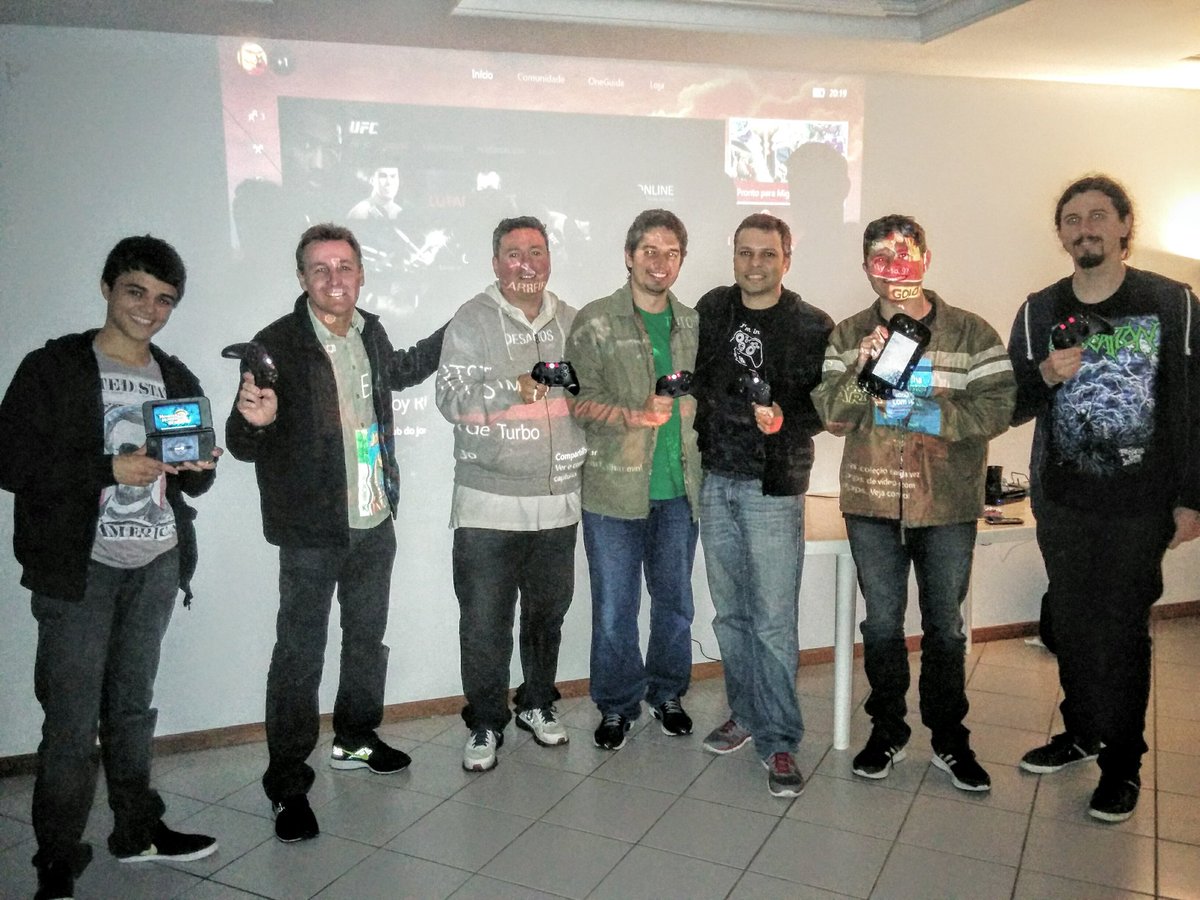 PauloGladson's tweet photo. Campeonato Gladsônico de Games de Outono #euNoInside @EAAccess https://t.co/WmpQ1TSlvh