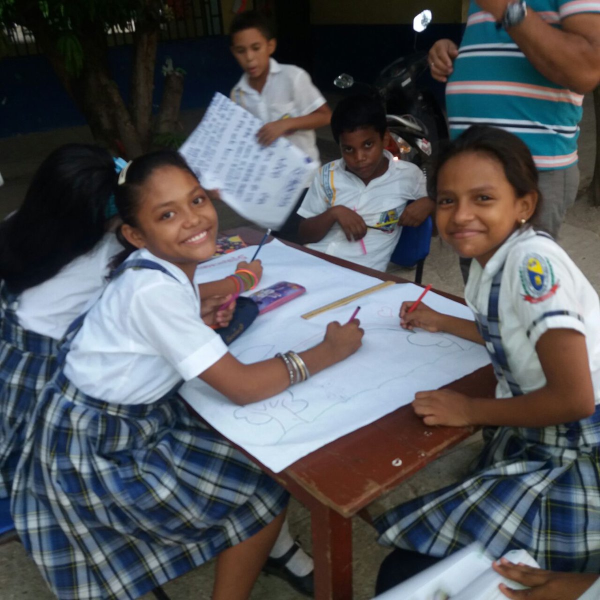 fredis manuel arias tweet media