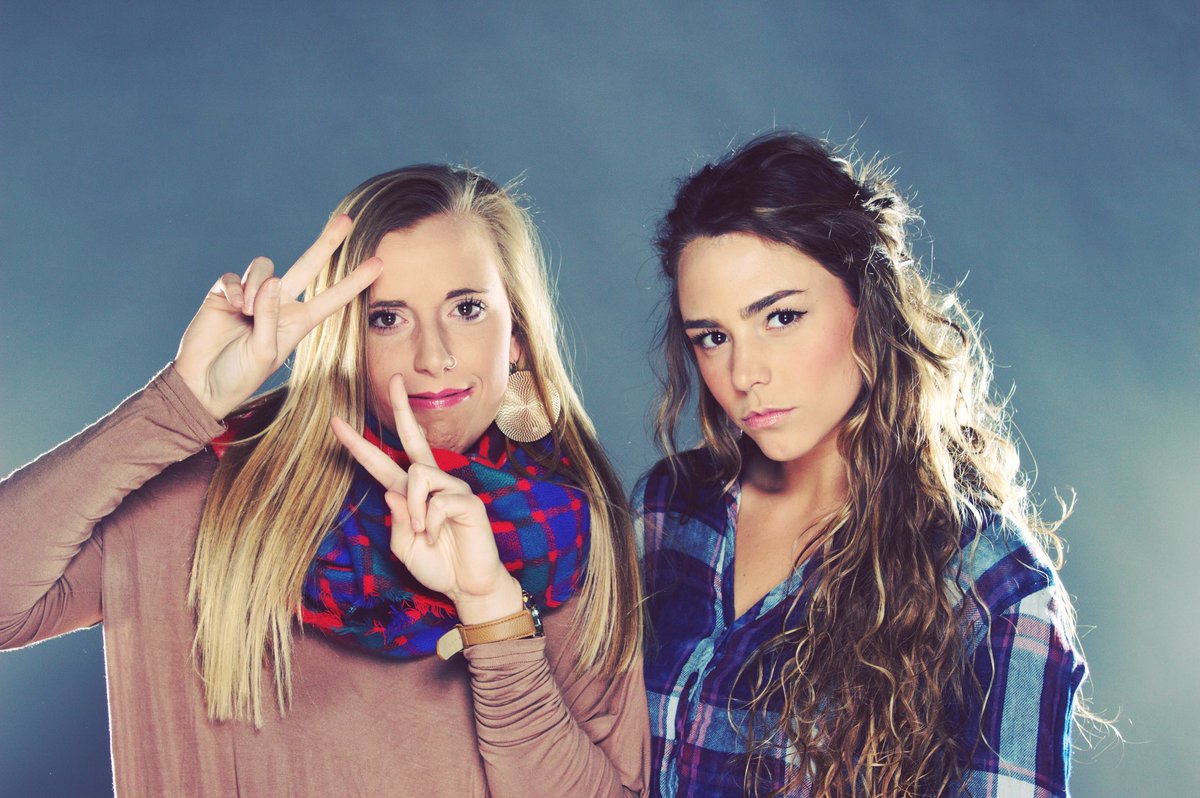 abbey_beaty's tweet image. Missing my sassy, goofy, and oh so funny roomie tonight #2peasinapod #wegeteachother 😜❤️ @HannahLeBeau